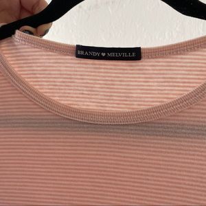 BRANDY MELVILLE CROP TOP
